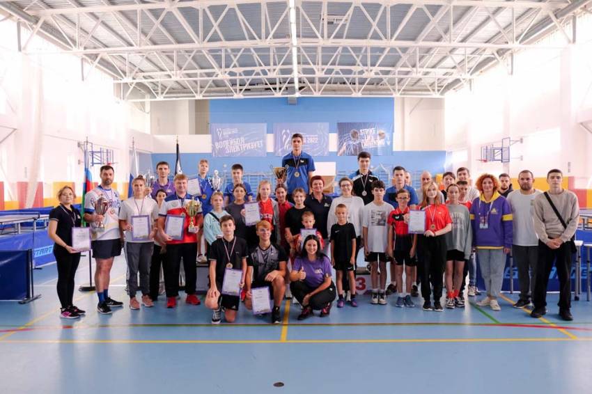 Представители НИУ «БелГУ» приняли участие в открытом региональном турнире по настольному теннису